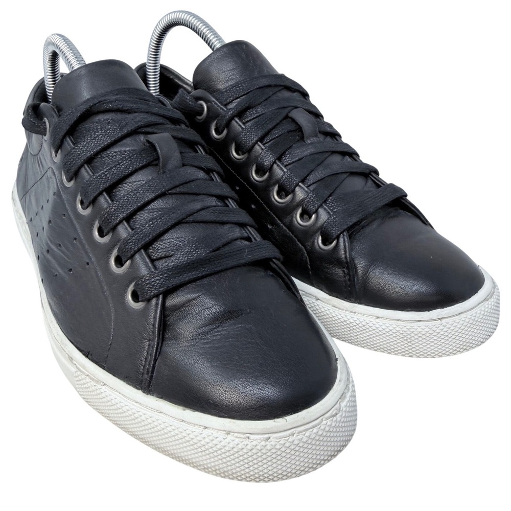 Treasure & Bond Womens Black Leather Low Top Sneakers Metallic Silver Heel 7.5